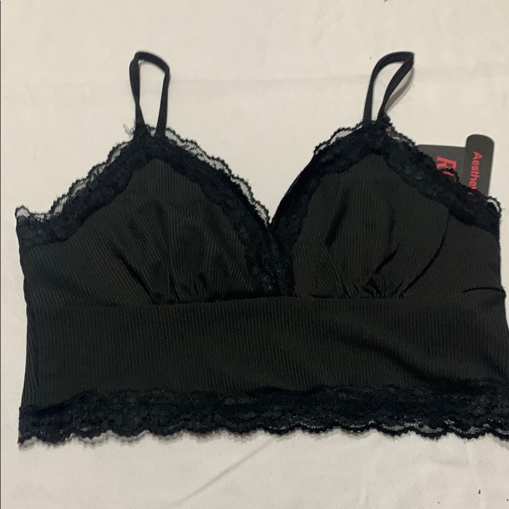 ROMWE Black Lace Trim tank